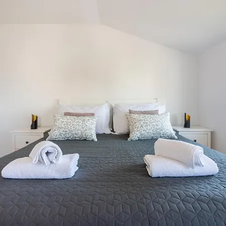 Penthouse Victoria 公寓
