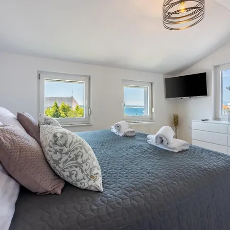 公寓 Penthouse Victoria 茨里克韦尼察