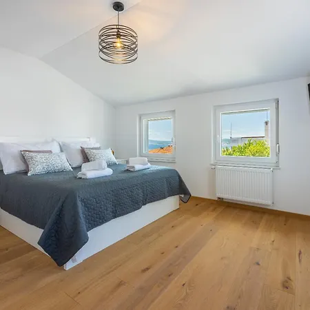 Apartment Penthouse Victoria