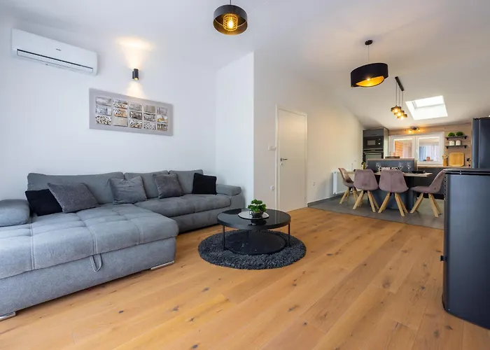 Penthouse Victoria *