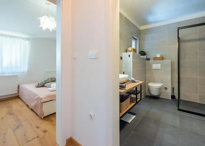 Penthouse Victoria 公寓 *